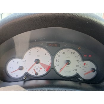 peugeot 206 berlina del año 2003