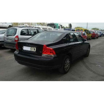 volvo s60 berlina del año 2004