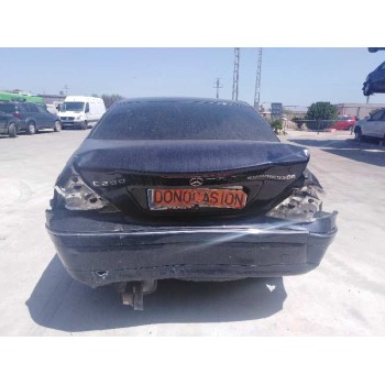 mercedes-benz clase c (w203) berlina del año 2003