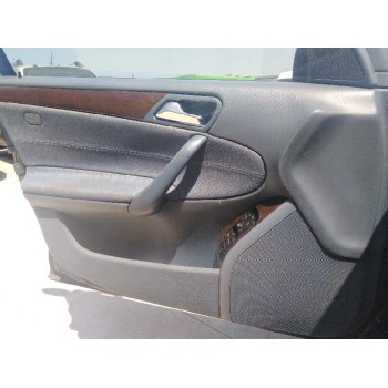 mercedes-benz clase c (w203) berlina del año 2003