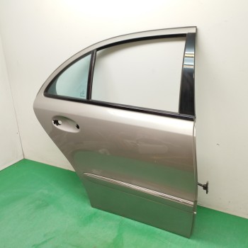 Recambio de puerta trasera derecha para mercedes-benz clase e (w211) berlina 3.5 v6 cat referencia OEM IAM A2117300205  