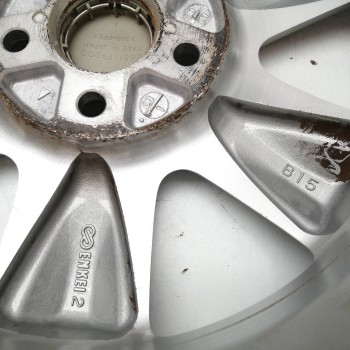 Recambio de llanta para subaru impreza g12 1.5 referencia OEM IAM 28111SA011 15X6JJ 48 B15
