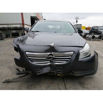 opel insignia berlina del año 2011