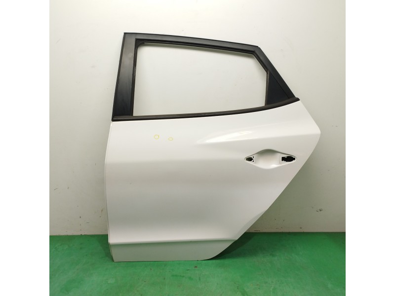 Recambio de puerta trasera izquierda para hyundai ix35 1.7 crdi cat referencia OEM IAM 770032Y000 OBSERVAR FOTOS Recambio de puerta trasera izquierda para hyundai ix35 1.7 crdi cat referencia OEM IAM 770032Y000 OBSERVAR FOTOS