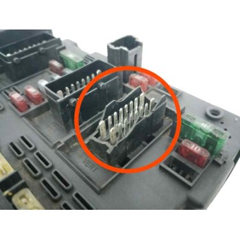 Recambio de caja reles / fusibles para peugeot 307 break / sw (s1) 2.0 hdi fap cat referencia OEM IAM 9650664180  