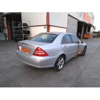 mercedes-benz clase c (w203) berlina del año 2005