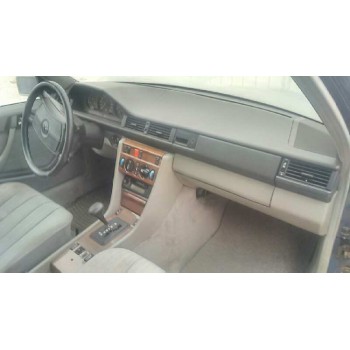 mercedes-benz clase e (w124) berlina del año 1986