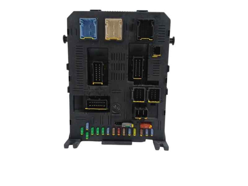 Recambio de caja reles / fusibles para peugeot 307 berlina (s2) 1.6 16v hdi referencia OEM IAM 9661940480  