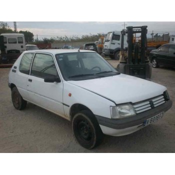 peugeot 205 berlina del año 1998