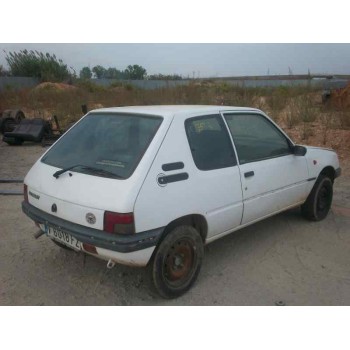 peugeot 205 berlina del año 1998