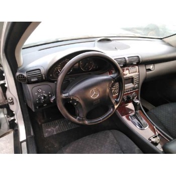 mercedes-benz clase c (w203) berlina del año 2005