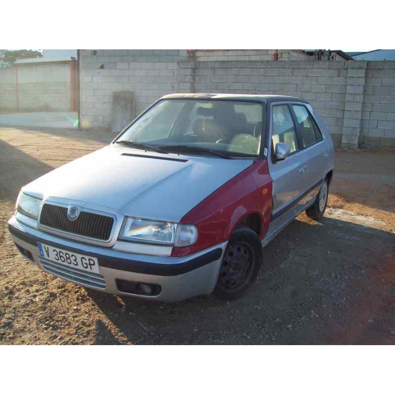 skoda felicia berlina ( 791) del año 1999