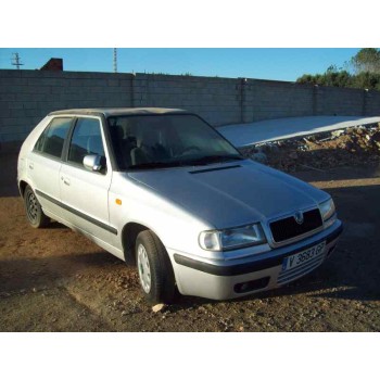 skoda felicia berlina ( 791) del año 1999