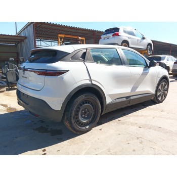 renault megane e-tech suv del año 2023