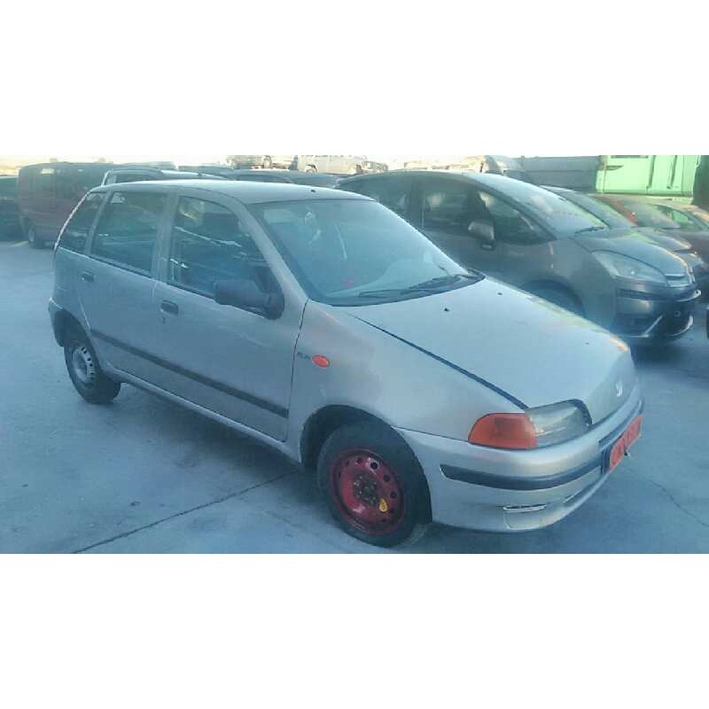 fiat punto berlina (176) del año 1950