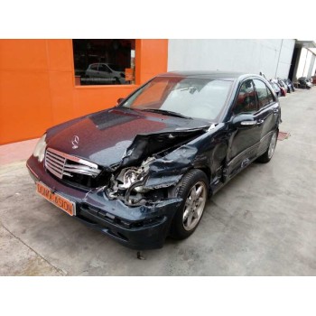 mercedes-benz clase c (w203) berlina del año 2003