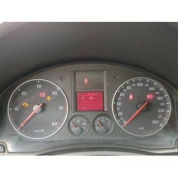 volkswagen golf v berlina (1k1) del año 2006