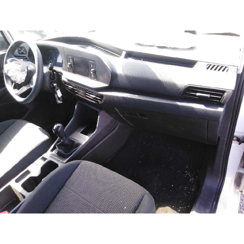 VOLKSWAGEN CADDY V Furgoneta/monovolumen (SBA, SBH) 2021