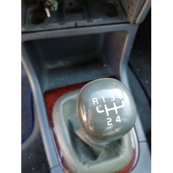 volvo s40 berlina del año 2001