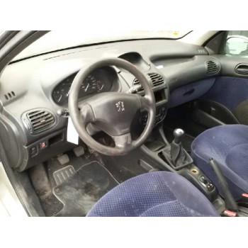 peugeot 206 berlina del año 2003