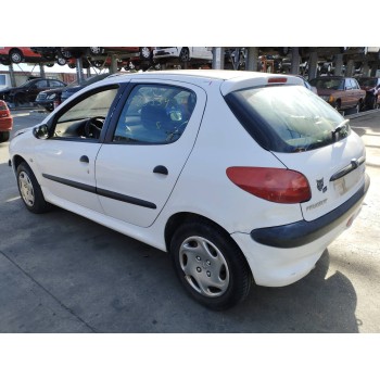 peugeot 206 berlina del año 2001