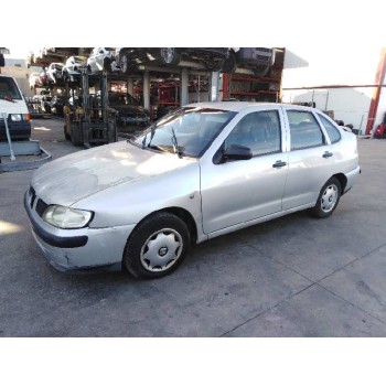 seat cordoba berlina (6k2) del año 2001