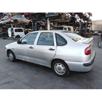 seat cordoba berlina (6k2) del año 2001