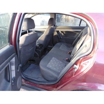 opel vectra c berlina del año 2003