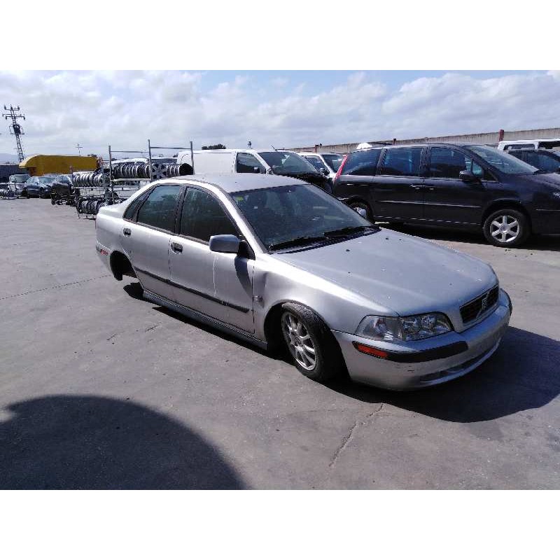VOLVO S40 BERLINA