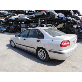 volvo s40 berlina del año 2003