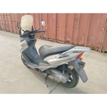 suzuki uc del año 2002