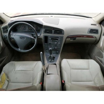 volvo s60 berlina del año 2002