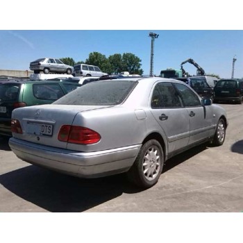 mercedes-benz clase e (w210) del año 1996