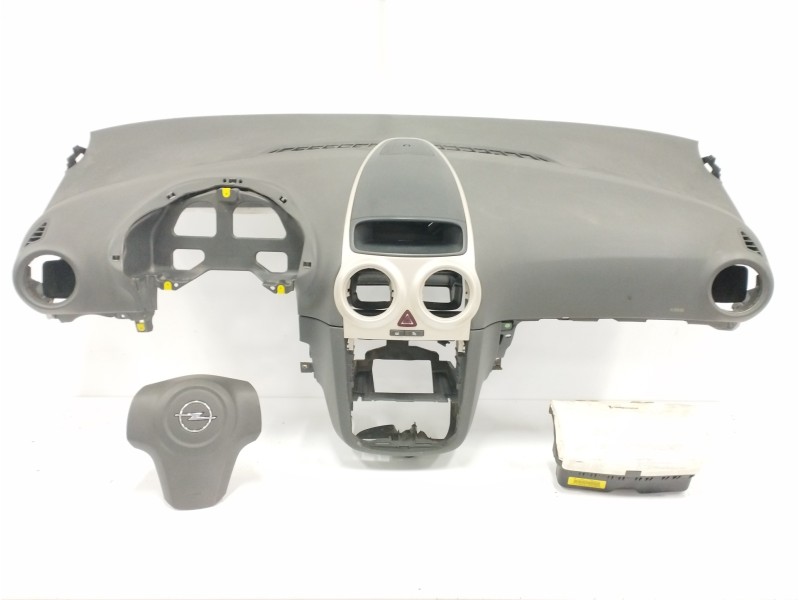 Recambio de salpicadero para opel corsa d 1.3 16v cdti referencia OEM IAM 13239816 13235770 13152361