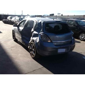 opel astra h berlina del año 2004