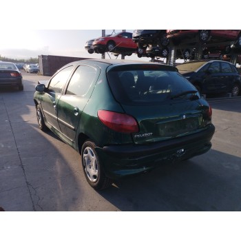 peugeot 206 berlina del año 2002
