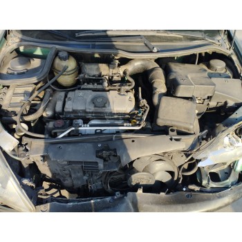 peugeot 206 berlina del año 2002