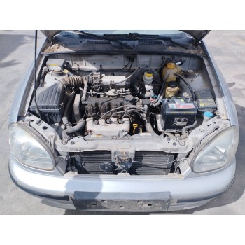 daewoo lanos del año 2001