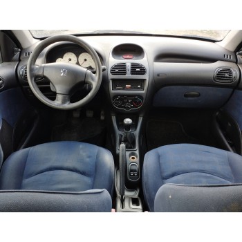 peugeot 206 berlina del año 2004