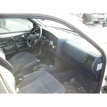 volkswagen passat berlina (3a2) del año 1994