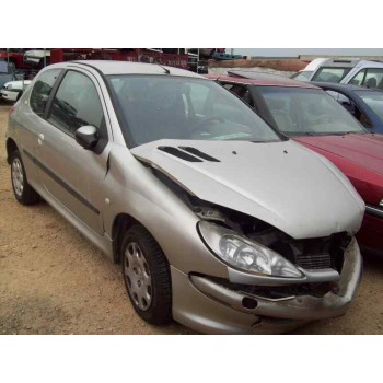 peugeot 206 berlina del año 2004