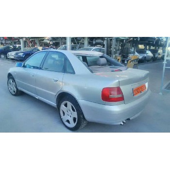 audi a4 berlina (b5) del año 2000