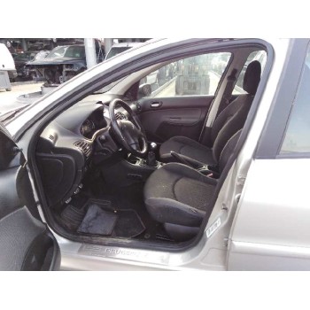 peugeot 206 berlina del año 2006