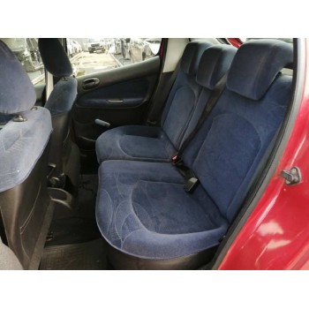 peugeot 206 berlina del año 2002