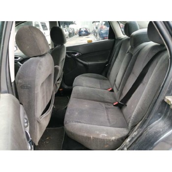 ford focus berlina (cak) del año 2003