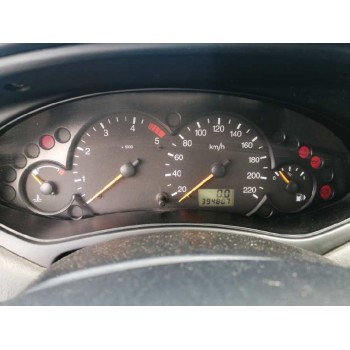 ford focus berlina (cak) del año 2003