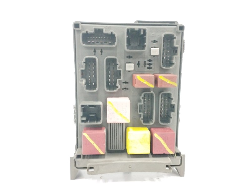 Recambio de caja reles / fusibles para renault laguna ii (bg0) 1.9 dci diesel referencia OEM IAM 8200447435  