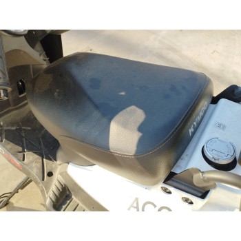 Recambio de carroceria corte para kymco agility 50/125 agility 125 carry referencia OEM IAM   