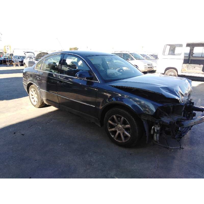 VOLKSWAGEN PASSAT BERLINA (3B3)