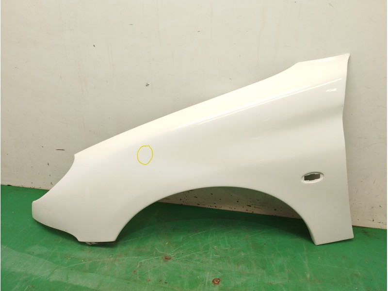 Recambio de aleta delantera izquierda para peugeot 206 berlina 1.4 hdi referencia OEM IAM 7840J4 OBSERVAR FOTOS 